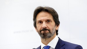 Robert Kaliňák potvrdil, že usmrtený dobytok zlikvidujú i vo vojenskom priestore za Levicami