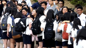 Školáci z trajektu smrti sú späť v škole