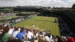 Wimbledon: Beck, Lacko a Z. Kučová o hlavnú súťaž dvojhry