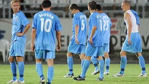 Slovan s jednogólovým mankom, Uhrin vidí šance 50:50