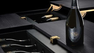 Kolekcie šampanského Dom Pérignon vydražili za 56 tisíc Eur