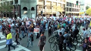 Státisíce Američanov protestovali v rôznych mestách proti krokom Trumpovej administratívy