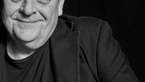 Slovenský herec sa stal po 60-ke otcom: Z týchto fotiek s DCÉRKOU sa vám roztopí srdce!