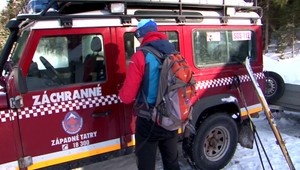 Záchranná akcia v horách. Skialpinista javil známky mozgovej príhody