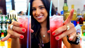 Ženy hladujú, aby sa mohli opíjať!