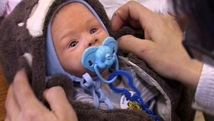 Strašidelná podoba! Tieto bábiky sú ako živé bábätká