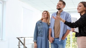 Párik si našiel dom snov, no vo vnútri ich prekvapila jedna zvláštnosť: Videli ste už niečo také?