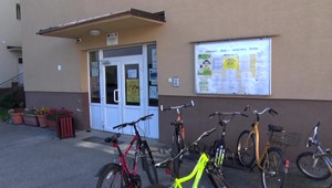 Žiakom na telesnej výchove sa nepozdávalo správanie učiteľky. Nafúkala 2,8 promile