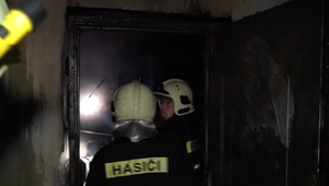 Pohodový večer prekazil rodine požiar ich vlastného domu. Do boja s ohňom sa zapojili aj príbuzní