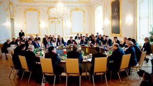 Európski premiéri debatujú v Bratislave. O peniazoch...