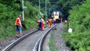 Pri Novej Bani sa vykoľajil služobný vlak