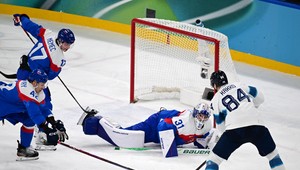 Prichádza veľmi rýchly ŠTVRTÝ gól