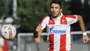 Otec zabavil Grujičovi pas, nepustí ho do Liverpoolu