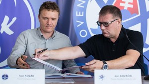Prezidenti SFZ a ÚLK podpísali memorandum o spolupráci