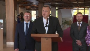 Tlačová beseda strany SNS o odvolávaní ministerky Martiny Šimkovičovej