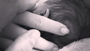 Najkrajší darček na sklonku roka! Obľúbený moderátor jojkárskej šou sa teší z príchodu synčeka!