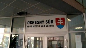 Ženu, ktorá zabila manžela, sudca nevzal do väzby