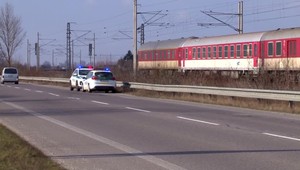 Tragédia na železnici pri Trenčíne, po koľajisku sa pohyboval muž, zachytil ho vlak