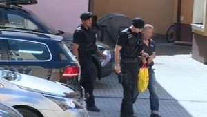 Muž onanoval v Žiline pred školou