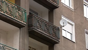 Už 18 rokov sa súdi o peniaze za predaj bytu. Napriek odsúdeniu podvodníka sa k peniazom nedostal