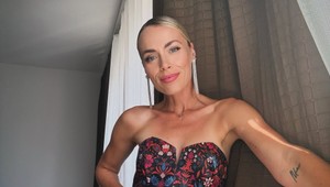 Mirka Partlová ukázala trik na outfit bez rozmýšľania: Tento ženský komplet urobí všetku prácu za vás