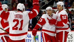 Tatar rozhodol dvoma gólmi o výhre Detroitu v Caroline