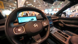 Moderné autá zbierajú množstvo dát. Tajná služba varuje pred možným rizikom
