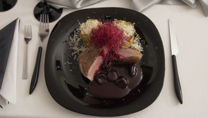 Hlavné jedlo: Bábika medzi komínmi