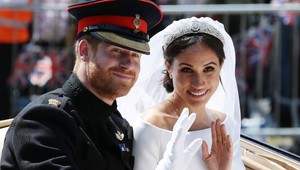 Divadlo Meghan a Harryho pre svet?! Veľkolepá ceremónia vraj nebola ich skutočná svadba!
