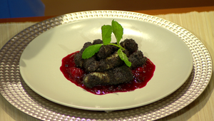 Šúľance s makom a lesným ovocím