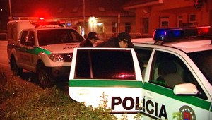 Policajt skočil do Váhu a zachránil Ivana (38) na úteku