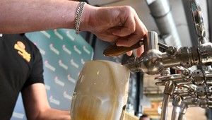 Pivo, alebo inak povedané, obľúbený nápoj Slovákov: Naozaj chutí viac cez leto?