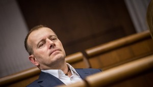 Mečiarove amnestie naďalej rozvášňujú politikov. Boris Kollár uzavrel stávku