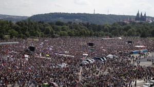 Babiša demonštrácia nepresvedčila. Dôvod na svoj odchod nevidí