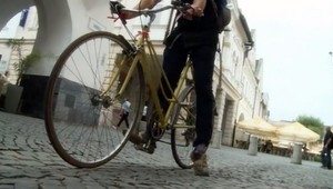 Namiesto predraženého auta kúpili Žilinčania primátorovi luxusný bicykel