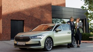 Škoda Superb sa uchádza o ocenenie v kategórii „Out of Office“ v súťaži CBRE Office roka 2024
