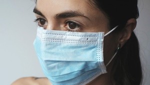 NÁVOD Dany Kleinert, ako si ušijete rúško: Vyrobíte si ho za 10-minút!