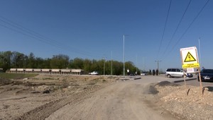 Výstavbu križovatky Triblavina obnovili. Vodičov aj cestujúcich čakajú obmedzenia