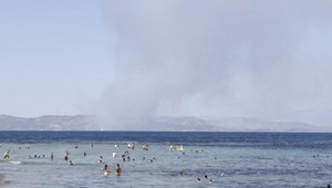 Požiare na gréckom ostrove Salamina si vyžiadali dve obete