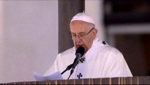 Pápež zakáže predaj cigariet v supermarkete a duty free shope