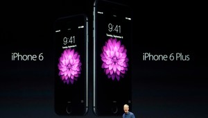 Apple predstavil nový iPhone aj novinku Apple Watch