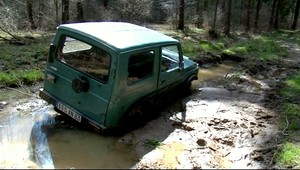 Skončil v bahne. Dôvod? Takmer 2 promile!