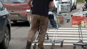 Predvianočné nákupné šialenstvo stále nekončí. Najviac peňazí míňame v decembri