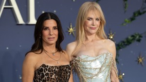 Sandra Bullock má hustú hrivu, no prešla si nepríjemným obdobím: Vlasy jej začali zo stresu vo veľkom vypadávať