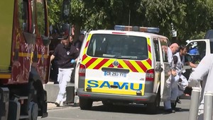 Dvaja ľudia zahynuli pri streľbe vo Francúzsku. Polícia hovorí o drogovej vojne
