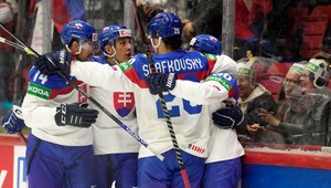 Postup do štvrťfinále je na dosah. Slovenskí hokejisti vyhrali nad Talianskom 3:1