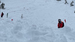 Lyžiarka († 28) zahynula po páde zo zjazdovky, jej kamarátka bojuje o život