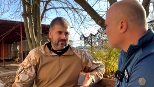 Štáb TV JOJ na Ukrajine: Nevyhnutnou výbavou vojakov a policajtov je aj turniket. Prvú pomoc musia zvládať dokonale