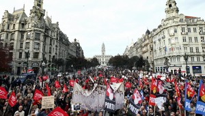 Európa v štrajku! Búria sa Španieli, Taliani, Francúzi...