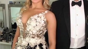 Prvé tajné zábery z Plesu v opere: Známy milionár sa ukázal s TOUTO blondínou!